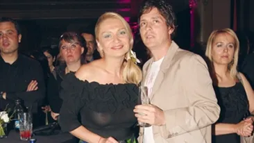 S-a afisat cu iubitul misterios! Indragostita, Cristina Cioran se poarta ca o adolescenta