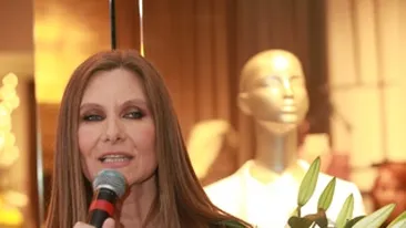 Bat clopote de nunta pentru Romanita Iovan! A fost ceruta de sotie si a spus Da