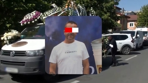 Adrian, ambulanțierul care a murit după ce fusese trimis acasă de la urgențe, a fost înmormântat. Imagini dureroase