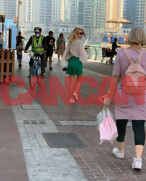 Andreea Bălan, pe străzile din Dubai/ Sursă foto: CANCAN.RO