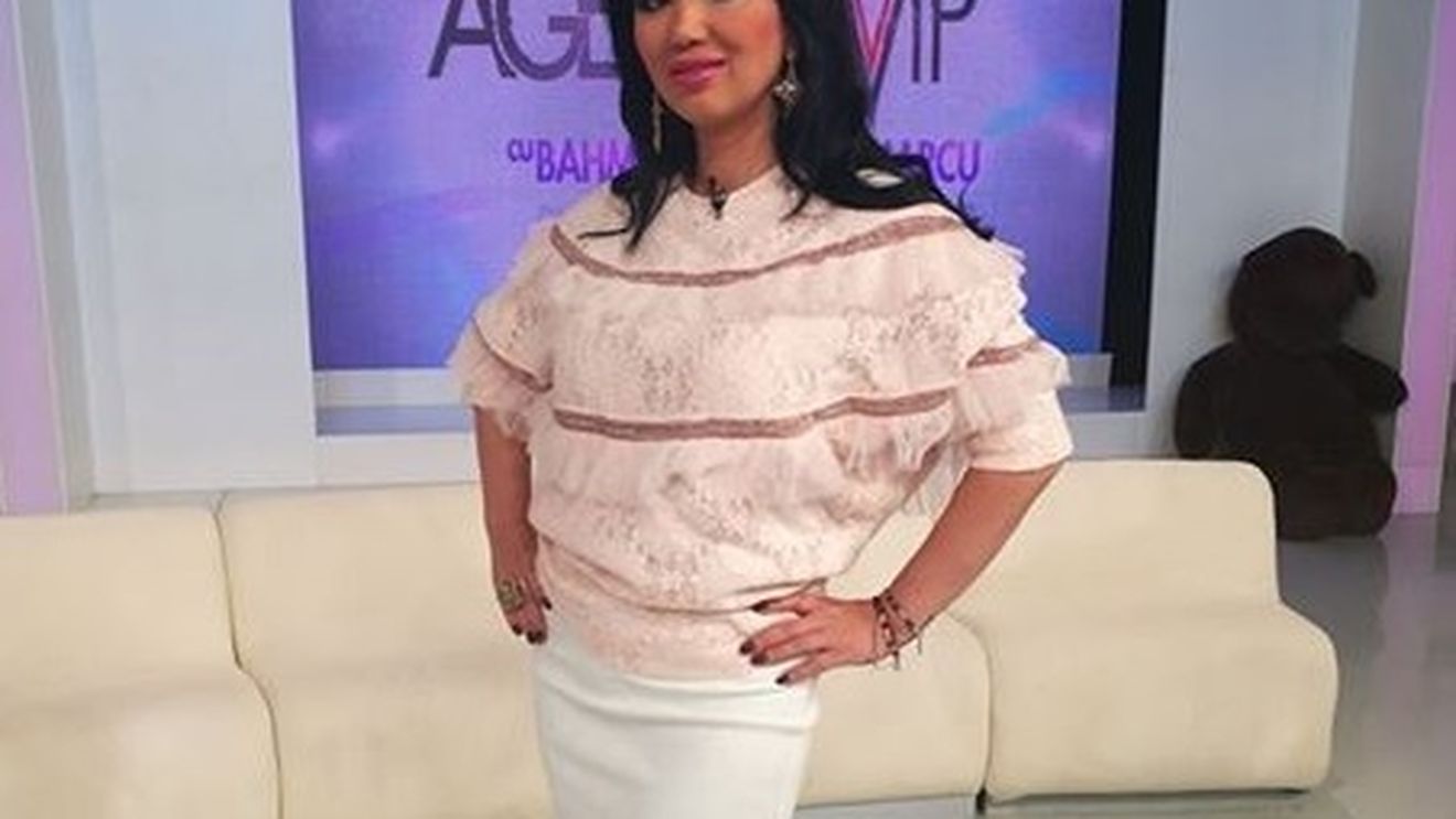 Un coleg i-a spus că e MILF! Adriana Bahmuţeanu a luat foc şi i-a dat un răspuns şi l-a pus la locul lui instant