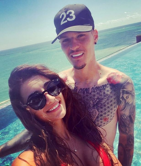 Iubita lui Dennis Man, fotbalistul aflat pe lista lui AC Milan, o adevărată bombă-sexy! Fotografii incendiare cu Alexandra Ionela, fostă Miss Arad în 2014| GALERIE FOTO