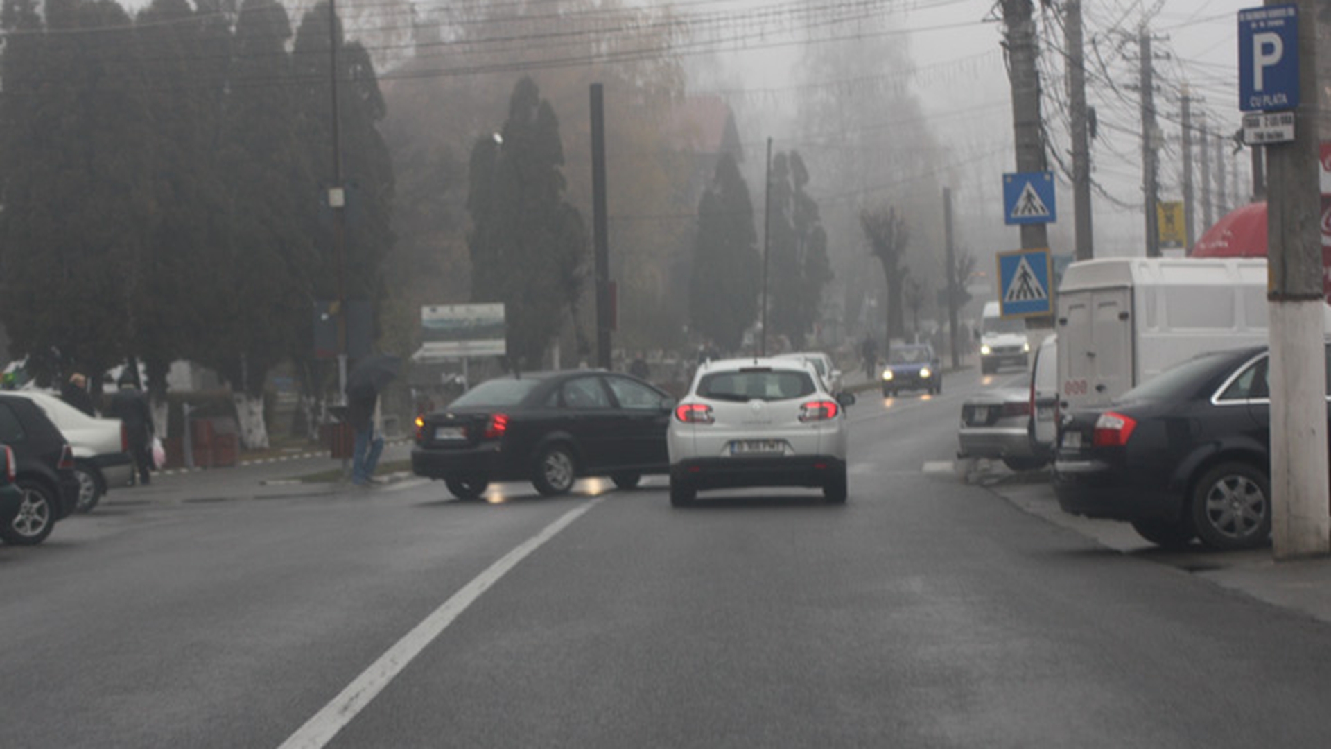 Trafic ingreunat de ceata pe DN1! Circulatia se desfasoara cu dificultate