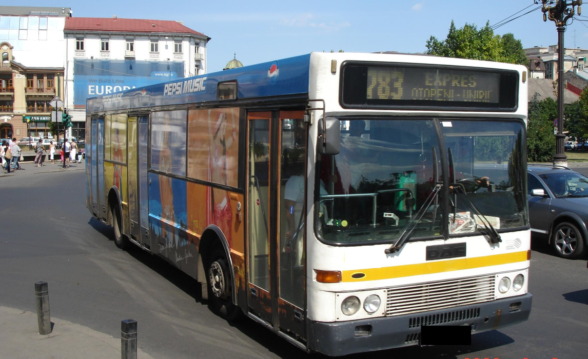 RATB-ul a pensionat cel mai bătrân autobuz