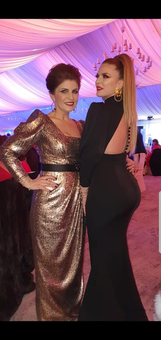 Marcela Fota și sora ei, Mariana Ionescu Căpitănescu