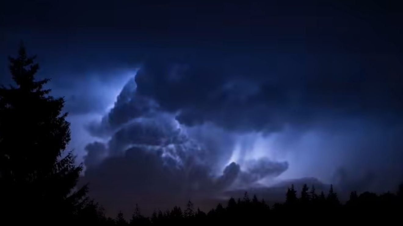 Furtuna „Zoltan” mătură Europa și provoacă victime în Germania. Avertisment fără precedent al autorităților