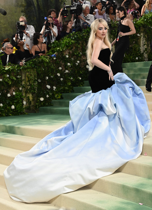 Sabrina Carpenter arriving at The Met Gala, Sleeping Beauties: Reawakening Fashion, The Metropolitan Museum of Art. Credit: Doug Peters/EMPICS,Image: 870901230, License: Rights-managed, Restrictions: , Model Release: no