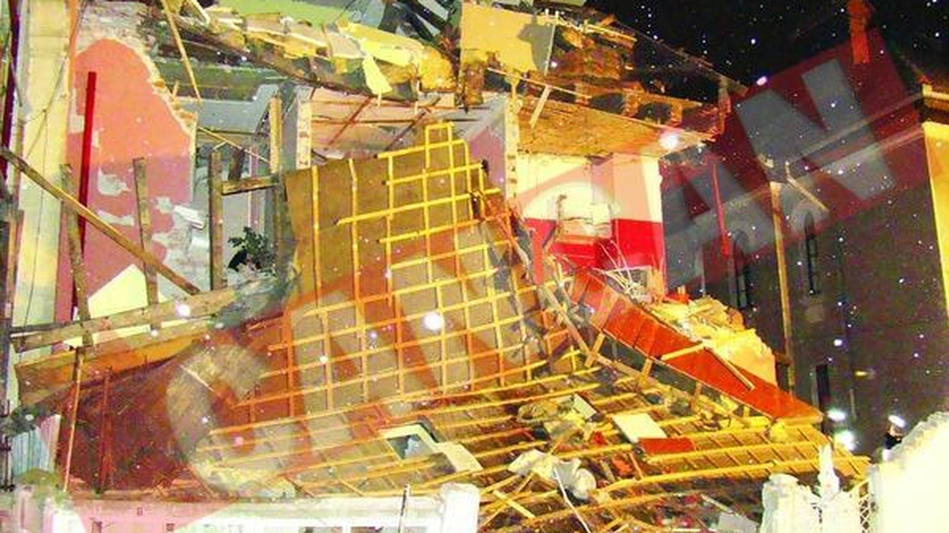 Vila distrusa de explozie in Sectorul 5