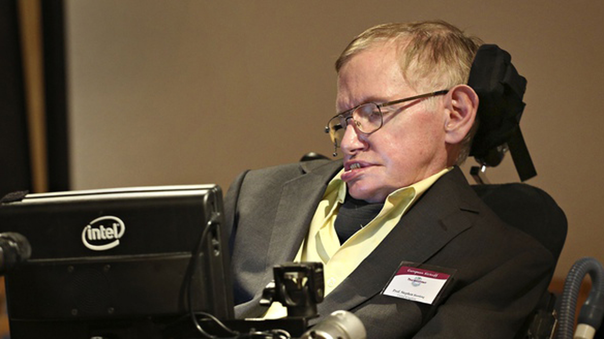 Profetiile celebrului astrofizician Hawking pentru viitor! “Vom fi condusi de roboti si…”