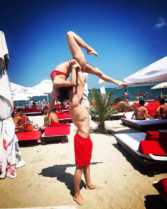 Larisa Iordache a făcut show pe plajă. Gimnasta are un corp de milioane. Cum arată în costum de baie