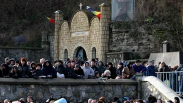 SFANTUL ANDREI: Zeci de mii de credinciosi, asteptati sa vina la pestera Sfantului Andrei din judetul Constanta