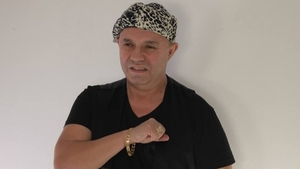 Nicolae Guta, rupt in bataie de interlopi. A fost bagat in toaleta unui bar de mai multi barbati care i-au cerut socoteala