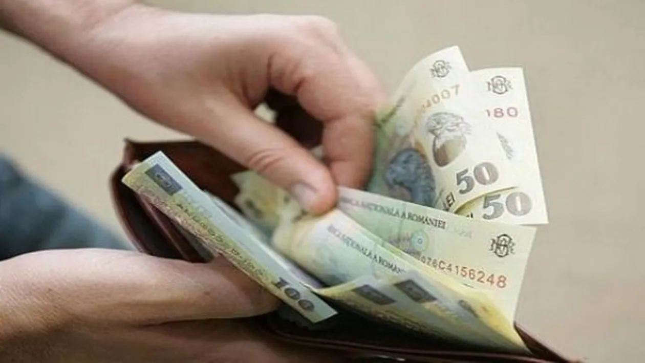 Acest jandarm din Vrancea a găsit un portofel cu o sumă mare și acte! Ce a făcut cu el