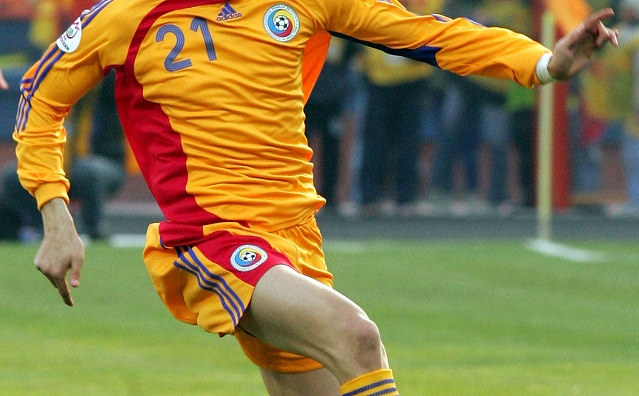 O fată de oraș a rupt tăcerea despre un cunoscut fotbalist român