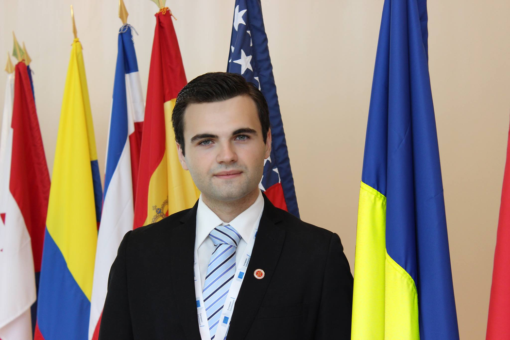 Ionuț Budișteanu este un tânăr care își urmează visul