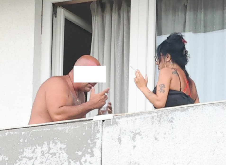 Milionarul și Ioana Popescu, scena balconului (Foto: CANCAN.RO)