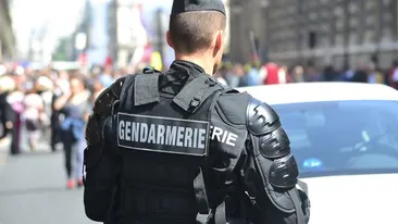 Decizie radicală în Franța! Guvernul a apelat la jandarmi pentru a impune purtarea măștii de protecție