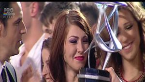Ilinca Vandici, castigatorea de la “Dansez pentru tine”, a plecat de la petrecerea de dupa. “Nu vreti sa stiti prin ce am trecut”