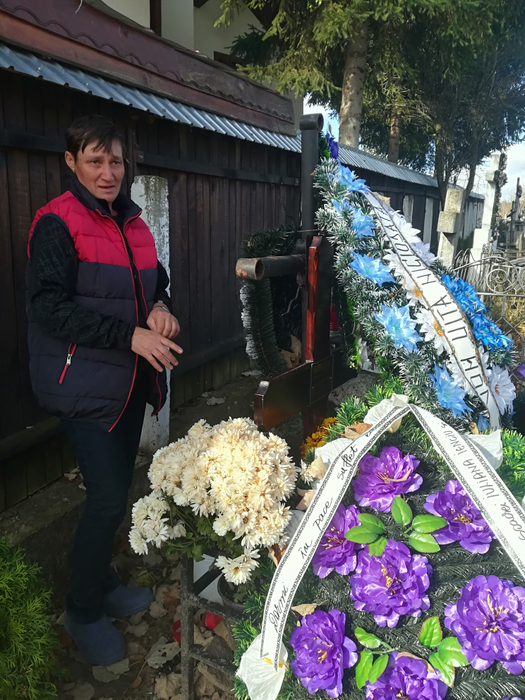 Florica și-a înmormântat soțul iar, după trei zile, i-a ars casa