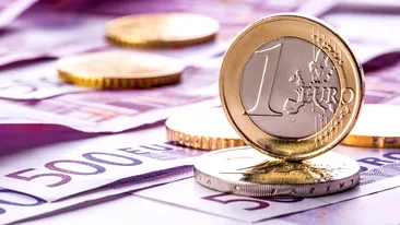 CURSUL BNR: Euro scade, iar dolarul...