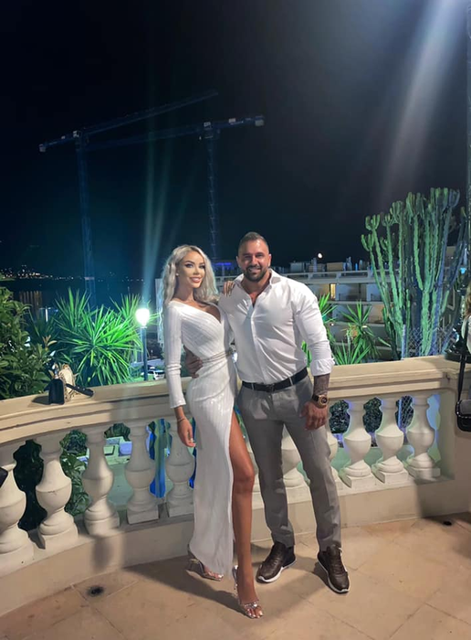 Carmen Sălciua, primele declarații după ce Bianca Drăgușanu a acuzat-o de falsitate și a jignit-o: “Ce ai cu mine? Dacă ai o problemă, poți să o spui frumos”