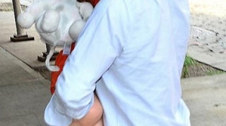 Tom Cruise si-a revazut pentru prima oara fetita de la divortul de Katie Holmes! Uite ce haos a iesit!
