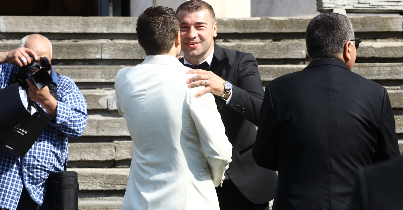 Cununie mare la Mănăstirea Cașin! A urmat nunta regală între Alexandros și Roxana
