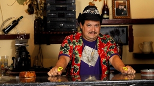 Mihai Bobonete, proprietarul a două mașini de colecție: ”Mașina e din 1980, iar pe soție o am din 1995!”