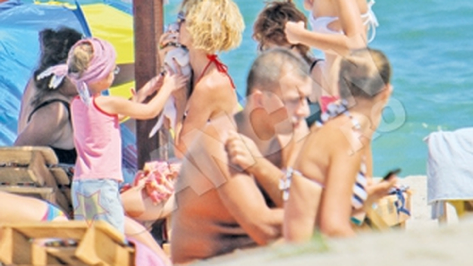 Oana Mares pupa tot ce prinde