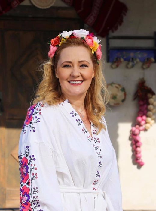 Elena Lasconi, mărturii sfâșietoare despre primul mariaj: “Aș fi divorțat a doua zi”. Ce îi facea primul soț vedetei de la Pro TV