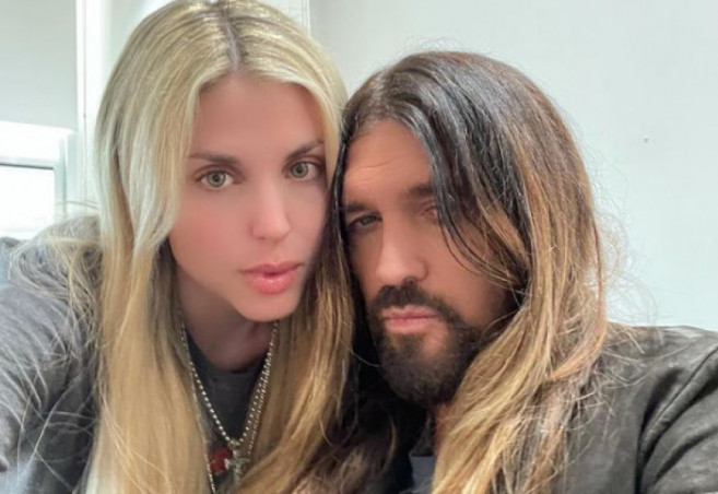 Divorț-șoc la Hollywood! Tatăl lui Miley Cyrus se desparte de soția tinerică, după doar 7 luni de căsnicie