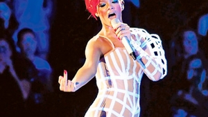 Rihanna se jura ca nu s-a filmat cand facea sex! Cine o crede?
