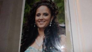 Victima era cumătra lui Adi Minune. "Păroasa", soţia temutului Belgian Tănase, a murit după ce şi-a pus silicoane, dar... Cum s-a "închis" dosarul care i-a scandalizat pe interlopi