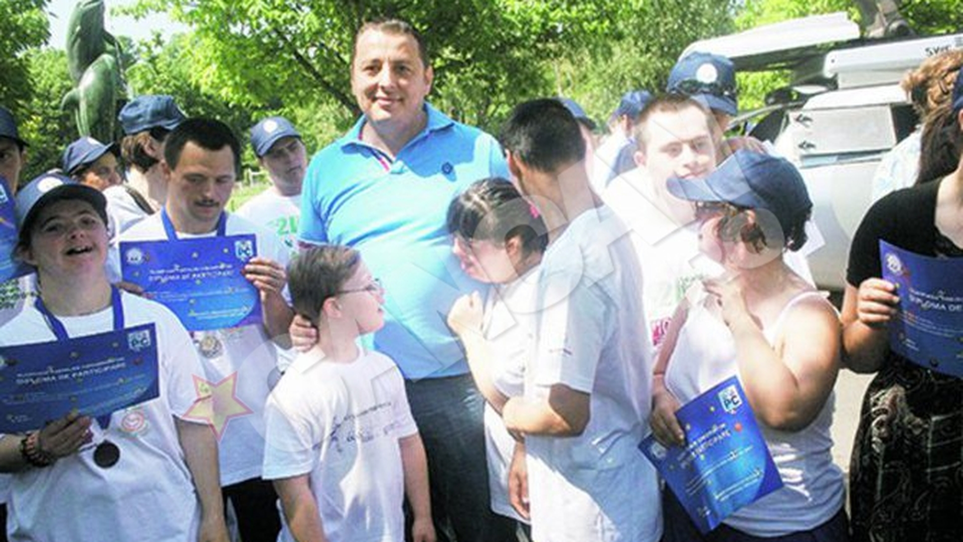 Stefan Florescu sprijina copiii si tinerii cu dizabilitati