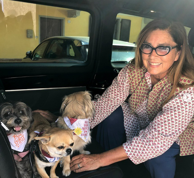 Romina Power, cu zâmbetul pe buze în afara scenei (SURSA FOTO: INSTAGRAM)