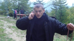 Poliţistul care a fost atacat cu sabia e paralizat şi riscă să... Medicii, verdict grav!