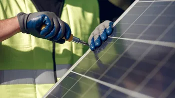 Bani de la stat pentru panouri fotovoltaice. Românii care îi vor trebuie să se grăbească