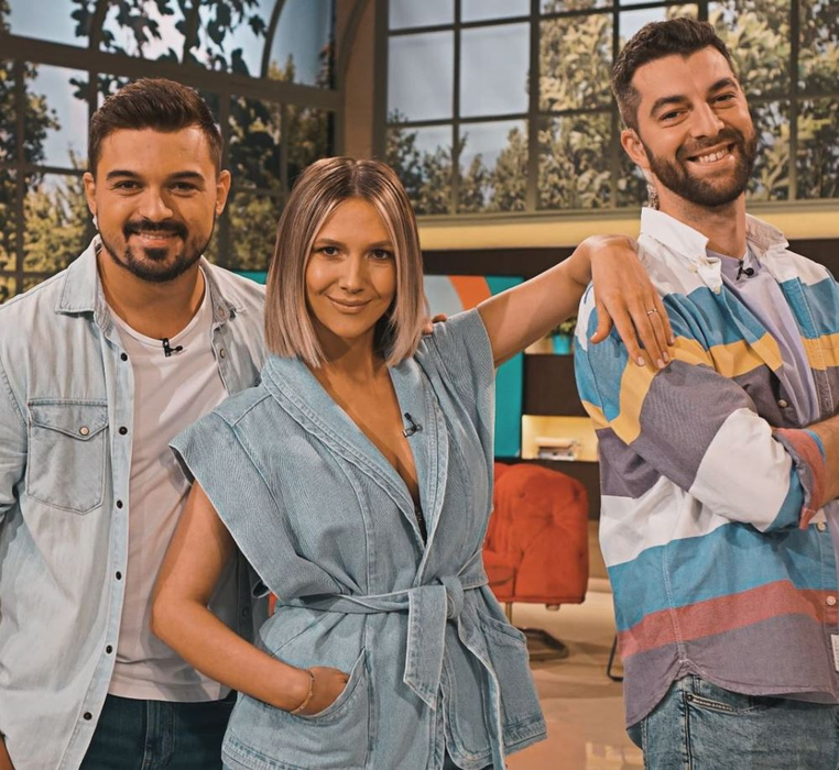 ”Vorbește lumea” că ar fi OUT la toamnă! Bombă la Pro TV! O mega producție discută concedierea întregii echipe!