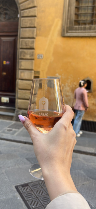 Am băut vin printr-o fereastră în Florența! Cum a fost întreaga experiență și cât m-a costat/foto: Cancan