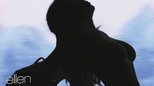 VIDEO Kim Kardashian, topless pentru prima dată de când a născut! Uite cum arata goala, in bratele iubitului ei