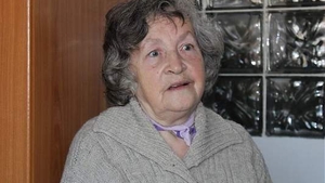 Povestea emoţionantă a bătrânei care trăieşte cu 4 lei pe zi: „Mai bine s-ar da o lege prin care bătrânii singuri şi neaujutoraţi să fie eutanasiaţi”