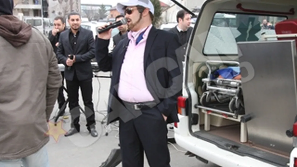 Bendeac o rupe pe manele