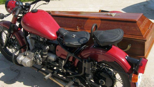 Un roman isi vinde cosciugul pe un site de anunturi!Ce a putut sa scrie in descrierea lui a starnit hohote de ras:"A fost folosit"
