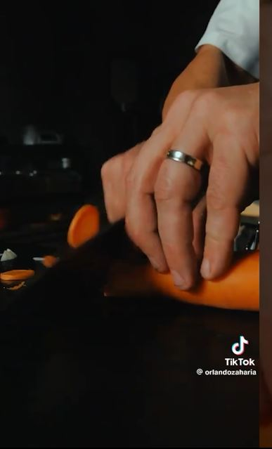 Chef Orlando Zaharia, desființat pe TikTok! Imaginile cu juratul de la Antena 1 s-au viralizat rapid: ”Ce facem cu unghiile la un asemenea bucătar?!”