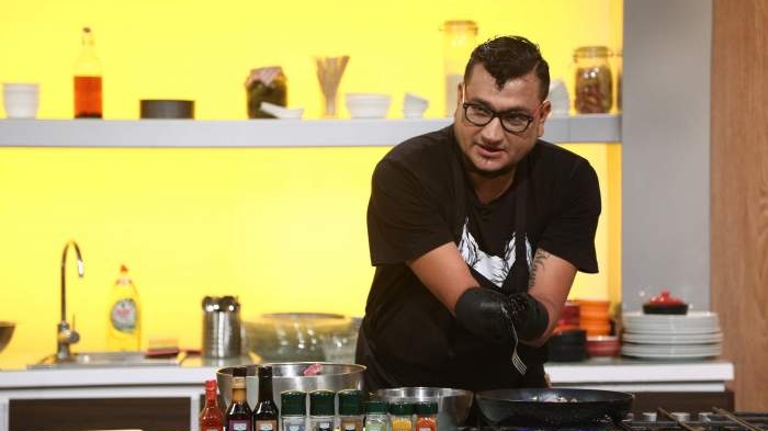 Povestea emoționantă a concurentului fără mâini, Florin Buricea, care i-a impresionat pe jurații de la Chefi la cuțite