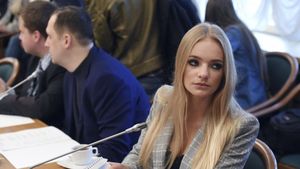 Omul lui Vladimir Putin și-a căsătorit fiica în cel mai mare SECRET! Actualul ei soț a divorțat cu 2 zile înainte de nuntă