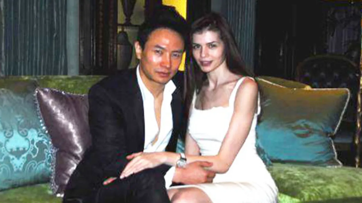 RUPE TACEREA! Primul interviu acordat vreodata de Mr. Pink! Afla detalii picante din viata iubitului chinez al Monicai Gabor