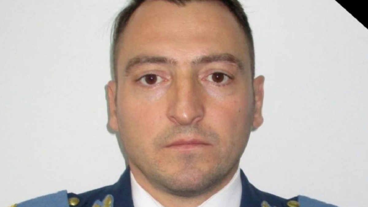 Tragedie pe Aerodromul din Buzău. Căpitanul Cosmin Constantin Scorțea a murit în timpul unui exercițiu