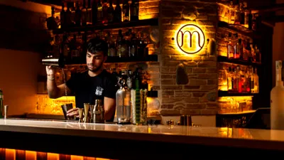 Unde se află satul cu cele mai multe baruri pe cap de locuritor