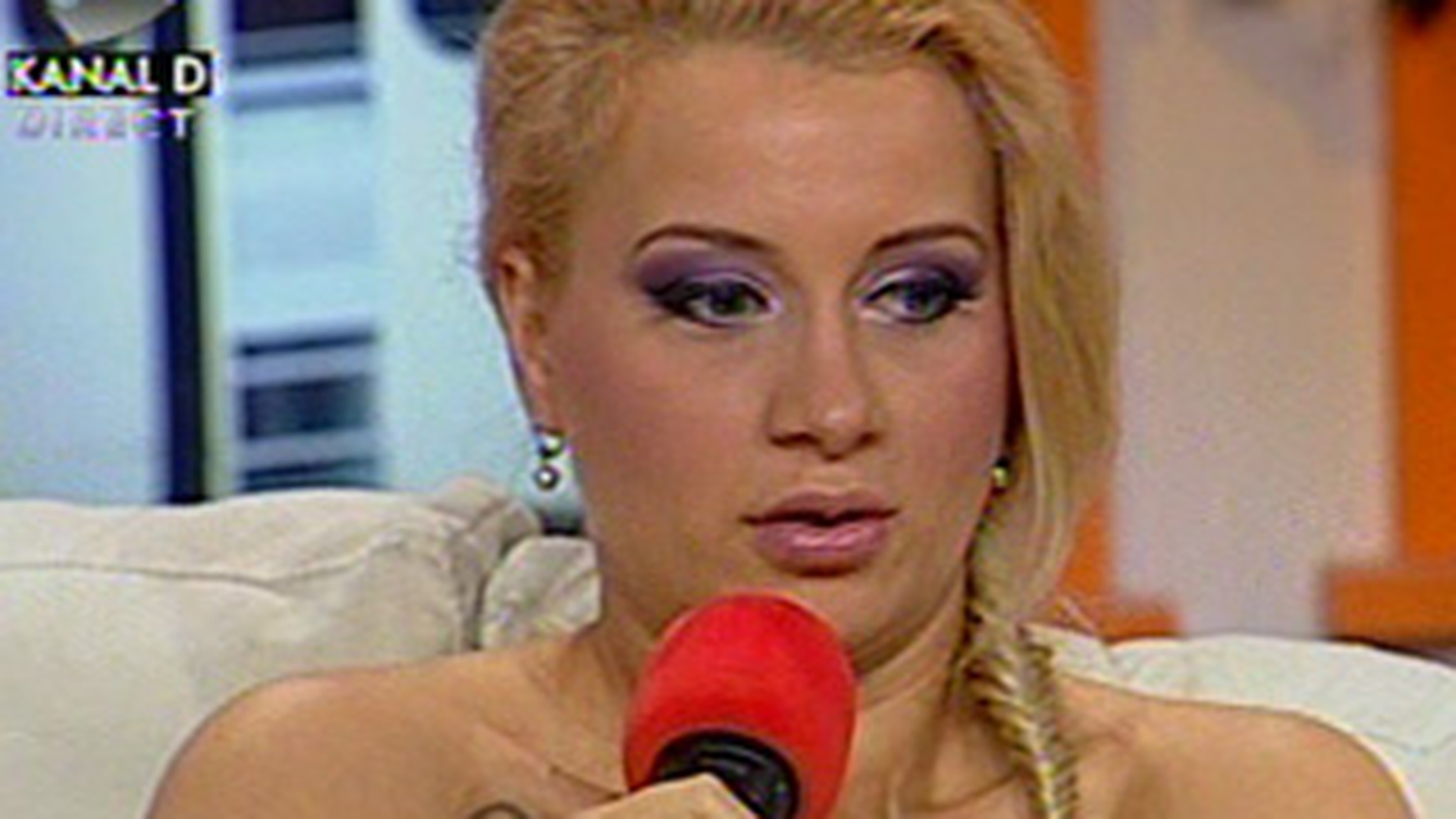 VIDEO Simona Trasca: "Mi-am batut sotul cand am aflat ca mi-a furat copilul"